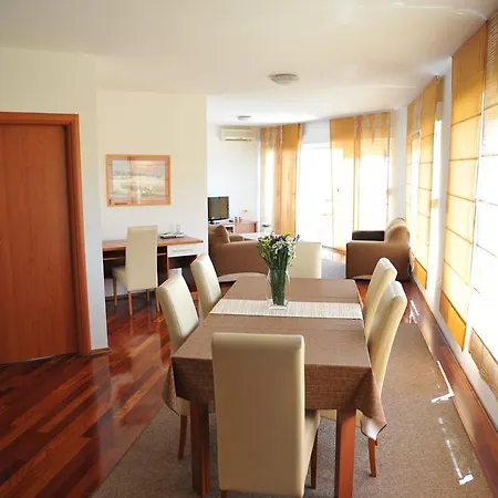 Lea Apartment