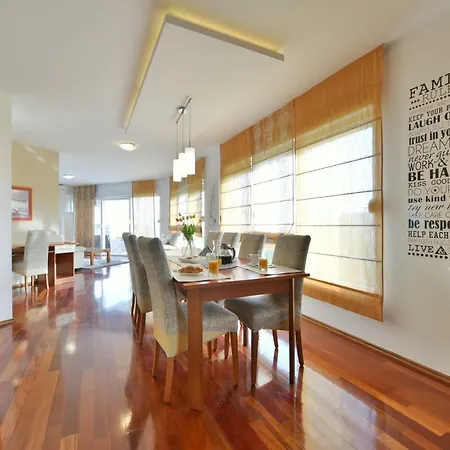 Lea Apartment *