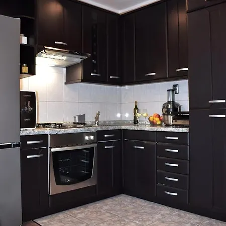 Lea Apartment *