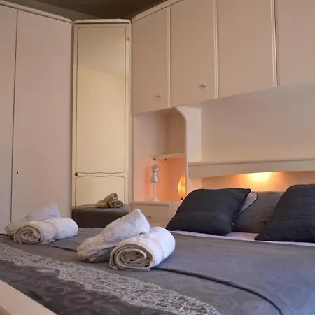 Lea Apartment *